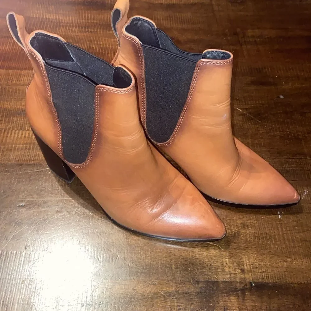 Steve Madden Women's Knoxi Fashion Boot ladies size 8